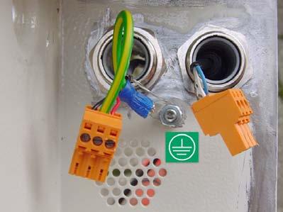 Remove either the three-way terminal block next to the power supply socket if connecting the detector to a SenseNET system, or the four-way Bus terminal block if connecting the detector to an alarm