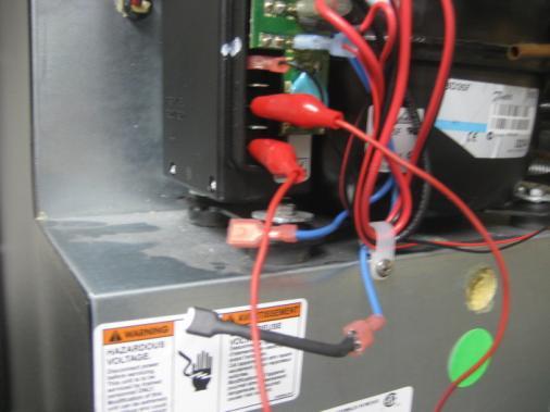 both blue wires that were connected to the Danfoss module terminals T and C.