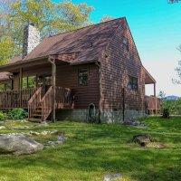 Mountain View Cabin - Pet Friendly - Outdoor Hot Tub - Fire Pit Summary 2 bedroom, 2 bath, Fireplace,