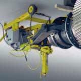 The lifting brackets allows the puller to be lifted in a crane. Robust castors makes it easely movable.