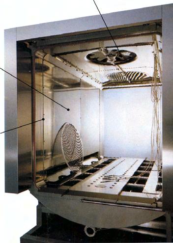 FOA STEAM-AIR MIXTURE AUTOCLAVES FOA sterilizers have a chamber with a circular cross-section, generally with a single wall, and with rectangular doors.