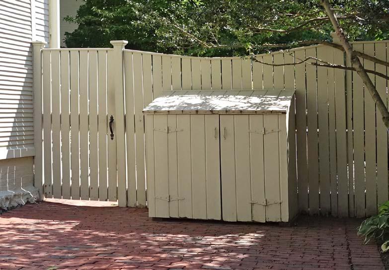 Fences, Walls & Gates Walls, fences and gates are important elements of the overall character of a neighborhood.