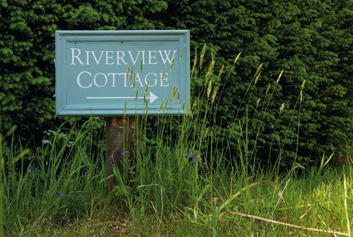 RIVERVIEW COTTAGE Brig O Turk Duncraggan Road Near Callander Perthshire FK17 8HT An idyllic riverside cottage in The Loch Lomond and the