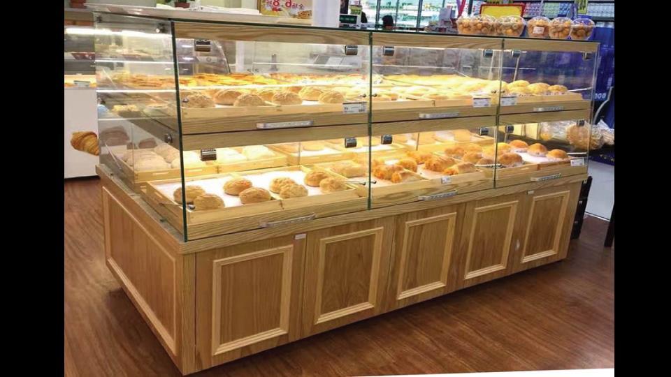 BAKERY SHOWCASE Sigma Industry is one of the leading manufacturers of Bakery Display Counter and all types of Stainless Steel Hotel Kitchen