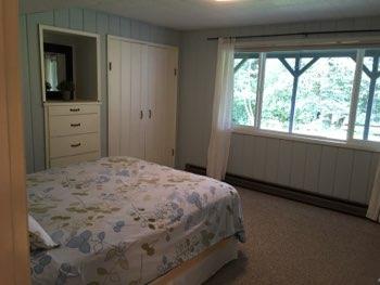 1. Location Location 1st Right Basement Bedroom 1 2. Bedroom Room Walls and ceilings appear in good condition overall.