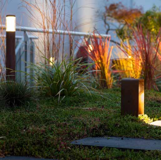 Design and color are therefore important factors to consider when choosing a bollard. The in-lite product range includes outdoor lighting in a wide range of colors and models.