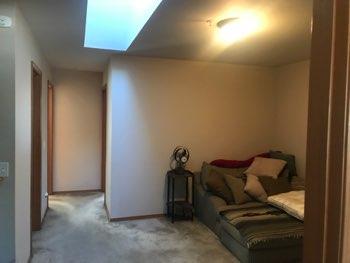 1. Conditions Upstairs Hallway Ceiling and walls are in good condition overall. Light fixture operates. Carpet floor covering is in good condition.