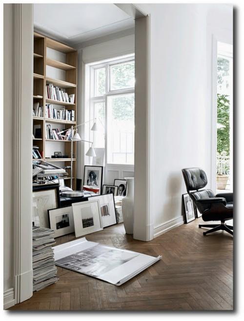 Eames Lounge Chairs Habitually Chic featured a stunning apartment of Wolfgang Benkhen in Hamburg, Germany.