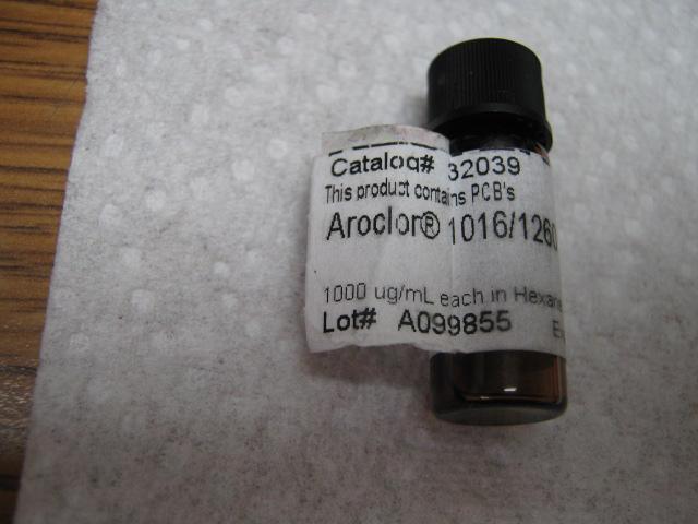 into the widebore adapter. See the on-column injector documents on our website for more info: http://www.srigc.