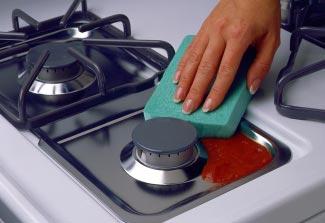One-piece upswept cooktop Has no cracks or crevices to trap dirt.