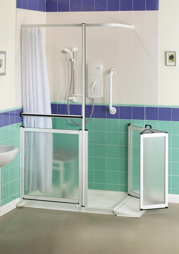 3 3 OPTIONS Fold-away shower seat Grab rails Choice of shower units from a range of leading