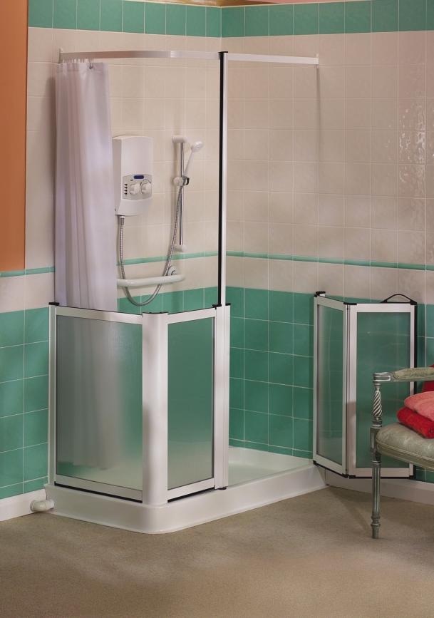 OPTIONS Grab rails Choice of shower units from a range of leading