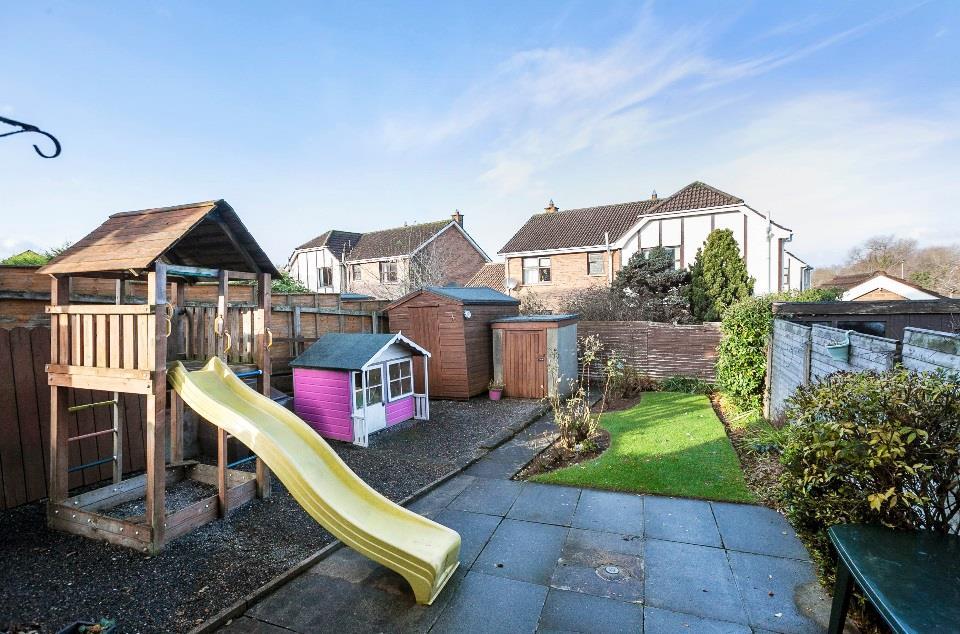 Charming and well presented semi-detached property in a popular residential location Just a short distance from the historic village of Hillsborough and its wide spectrum of local amenities and
