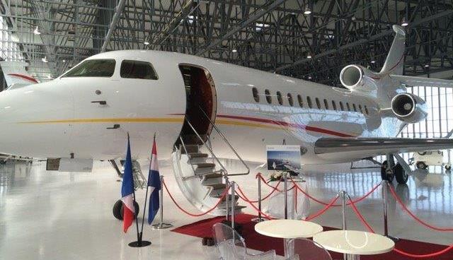 2011 Dassault Falcon 7X VQ-BSF S/N 113 Offered at: $24,995,000 AIRCRAFT HIGHLIGHTS: FANS 1/A & ADS-B Out Compliant Engines enrolled on ESP Gold APU enrolled on Honeywell MSP Aircraft enrolled on