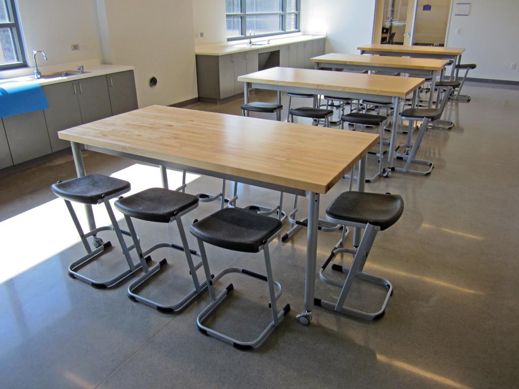 Product breakdown Bespoke frame The frame is built to suit the table top of choice. Uniquely engineered to enable rapid turnaround of custom designed tables and table systems.