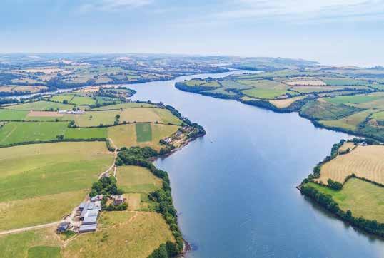 Description Ballindoon House sits on an elevated site within c.80 acres with spectacular panoramic views of Lough Arrow, the islands and verdant countryside.