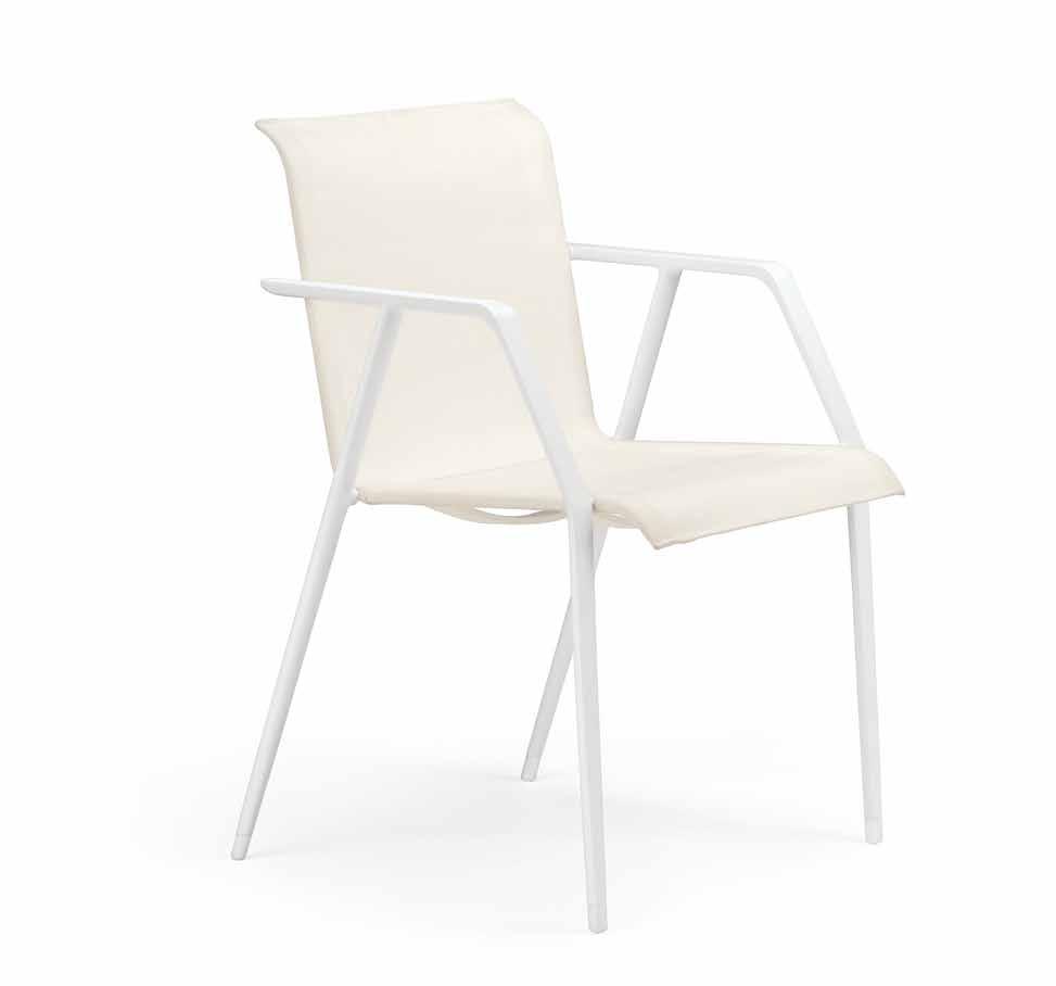 Frame: High-precision die-cast aluminum Finishing: Electrostatic powder-coated in a color similar to that of the textile seat.