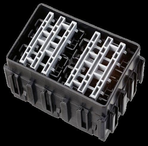 3 x 47 x 43 Suitable Terminals Terminal Wire Size Description Material Plating TE P/N (mm 2 ) 1-1355844-1 Fuse Contact Busbar CuNiSi Pre-Tinned 4 6 1-1355877-1 Fuse Contact Single CuNiSi