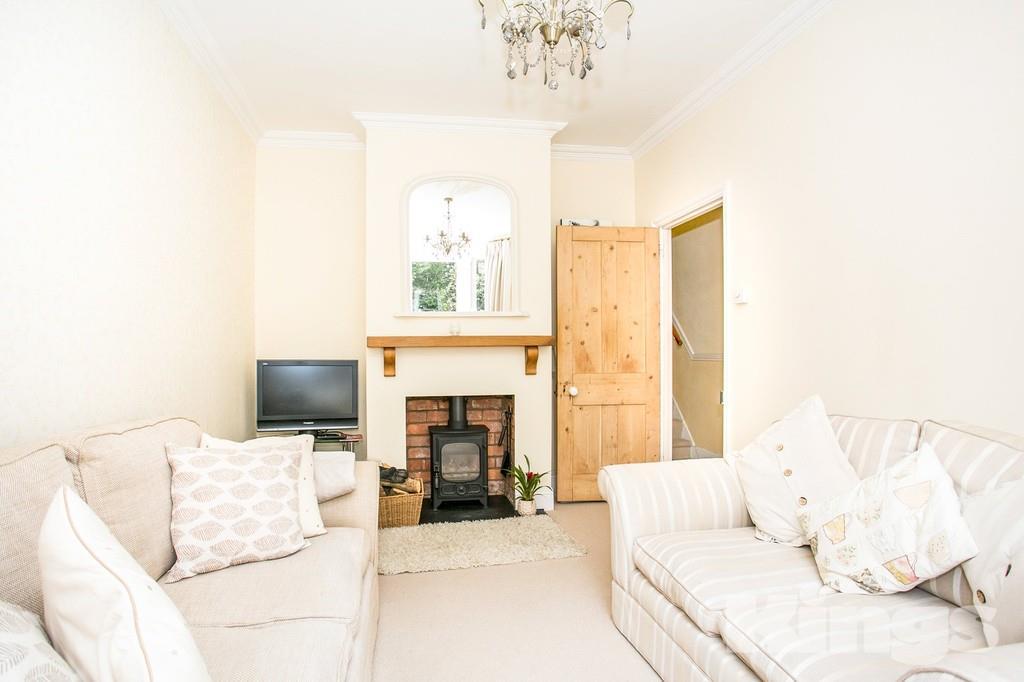 The accommodation to the ground floor comprises entrance hall, sitting room with bay window and log burner, dining room and separate kitchen.