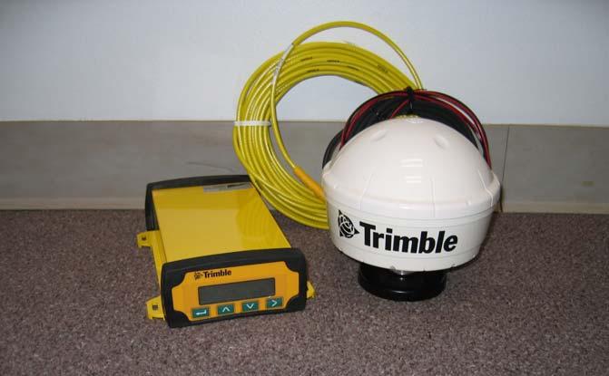 Figure 1. Trimble DSM232 System. EXAMPLE DATA COLLECTED WITH GPS To collect the thermal profiles with GPS, TTI updated the Pave-IR collection software to include GPS functionality.