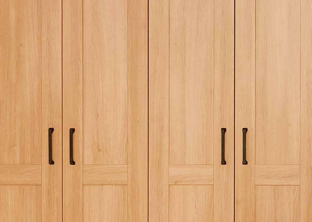 ORIGIN PAGE 14 The beauty of Origin is in its simplicity. The crisp Shaker design, coupled with its Oak woodgrain effect finish, allows the range to sit comfortably in both modern and period homes.