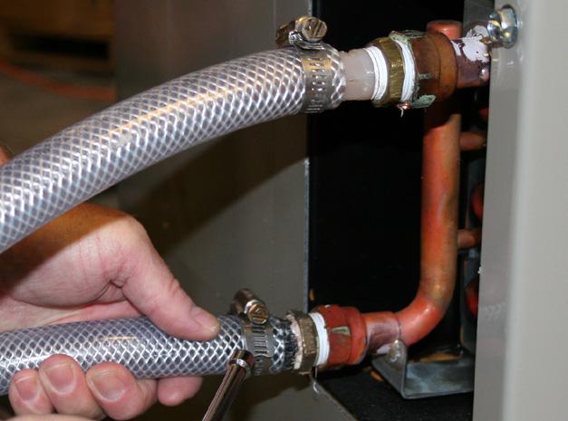 Pressure Clamp 2 TIP: Make the water supply and discharge / return connections with flexible hoses at least 24 in. {61 cm} long.