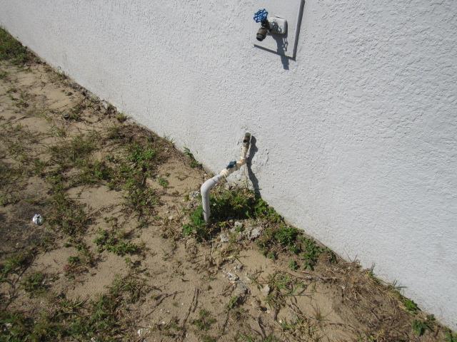 6.3 The main water shut-off valve is located outside on the wall on the right side of the home. The plumbing in the home was inspected and reported on with the above information.