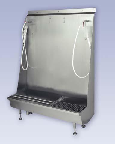 Cleaning and disinfection Apron cleaning machine SWM Its strong and functional construction ensures the quick and thorough cleaning of aprons with minimum energy and time consumption.