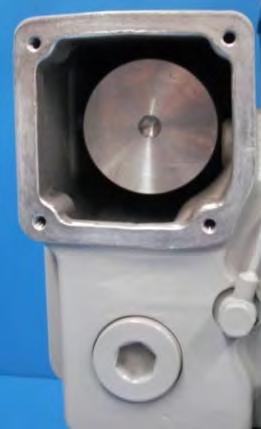 20 BKR 965413 PVR EM20/B PVR 005224 Cover gasket (typical) Pump model Part Number Becker U4.20 BKR 00300040300 PVR EM20/B PVR 004539 Procedure for replacing the exhaust oil mist filter 1.