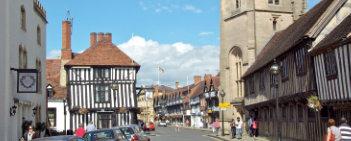 IT IS TIME FOR STRATFORD-UPON-AVON RESIDENTS TO ON THE TOWNʼS FUTURE Neighbourhood Development Plans were established under the Localism Act.