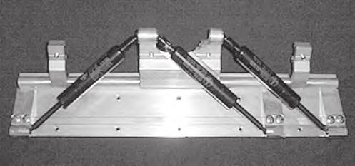 HINGE HARDWARE Type: Two cylinders and one fastening point.