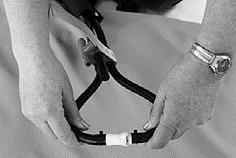 4.5 CPR In case of an emergency where CPR (cardiopulmonary resuscitation) is necessary: Quickly pull the CPR strap then loosen the quick connectors on the side of the pump for the fastest possible