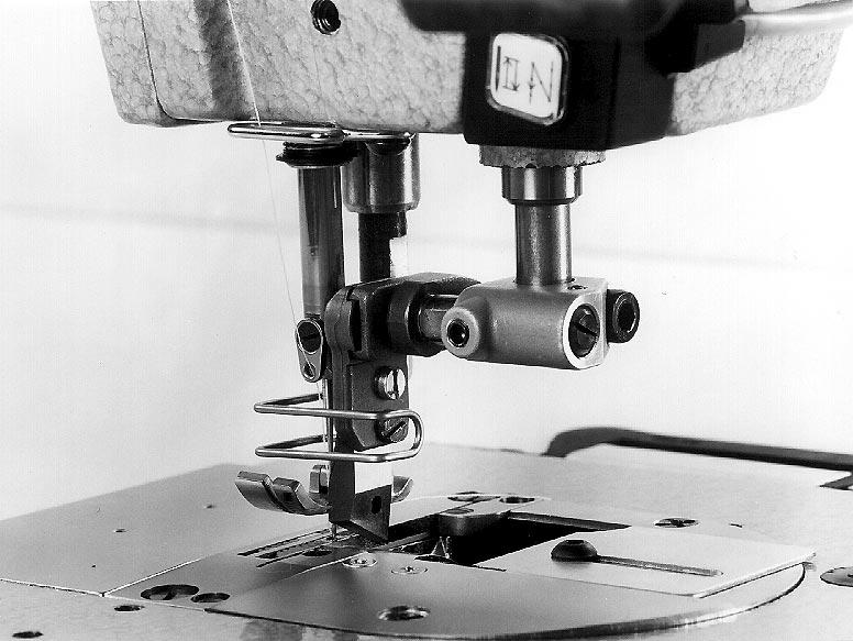 0. Class 7: edge cutter 5 6 4 On sewing machines with this accessory the edge of the material can be cut during the sewing process. In sub-classes 7-6404 and 7-6404 it is mechanically driven.