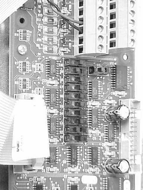 Page 18 4.5 Dry Contact Master Alarm Output Connections CAUTION: When testing the output relays, make all connections with the power off.