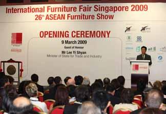 Adding to these commendable results, the event also garnered an estimated US$41 million in economic spin-offs for Singapore s Meetings, Incentives, Conventions and Exhibitions (MICE) and tourism