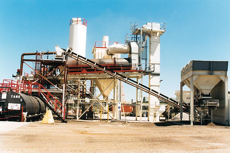 materials storage Recycled materials elevator and feed system (direct to mixer) Asphalt Surge and