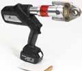 1 Ensure that the battery is fully charged and attach it to the tool.