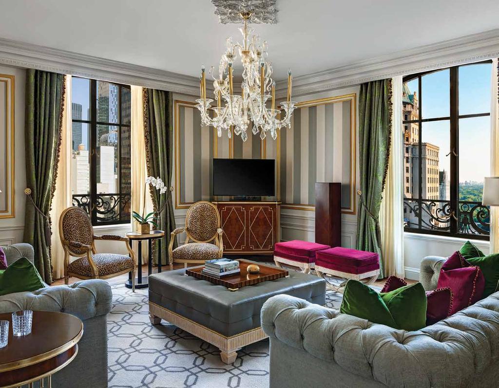 ROYAL SUITE THE ROYAL SUITE EMBODIES THE PERFECT MIX OF EUROPEAN STYLE AND AMERICAN SPIRIT, FEATURING A RICH COLOR PALETTE, GILDED MOLDINGS, EXOTIC PRINTS AND AN ECLECTIC ART COLLECTION The suite