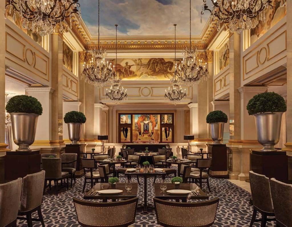 A NEW ERA OF GLAMOUR Welcome to the newly renovated St. Regis New York.