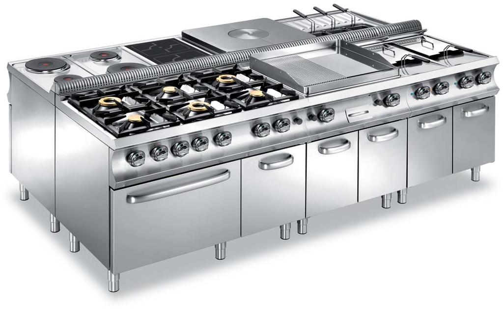 Modular and flexible Electric range Induction plates Fryer The modularity characteristics of the DOMINA 700 line allow an excellent use of the available spaces.
