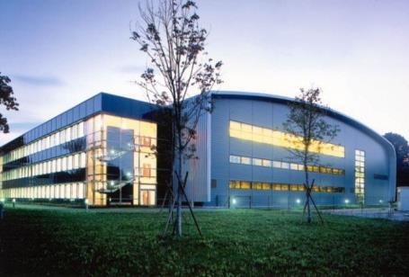 Scalable manufacturing model In-house capacity + manufacturing partnerships Internal wafer manufacturing, Austria 200mm