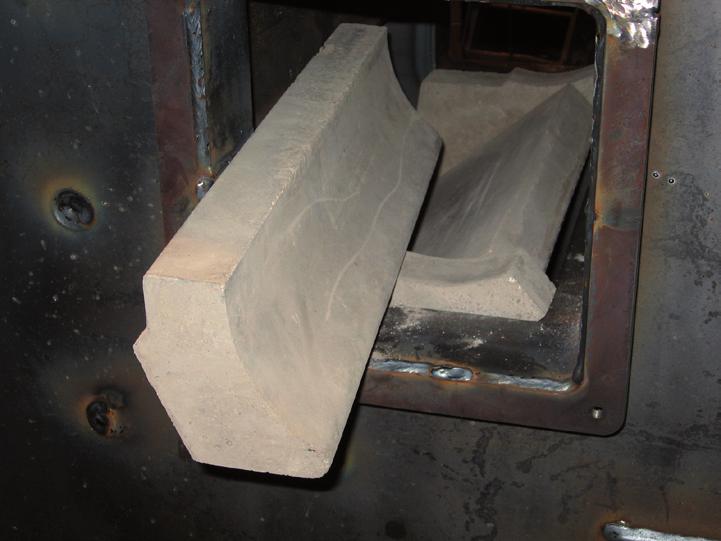 Upper parts of front brick. The upper parts support each other with a suitably sized piece of wood in between, for example. 7.