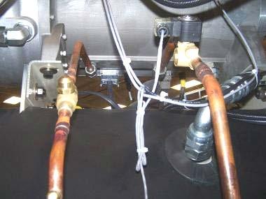 Figure 39, Refrigerant Connections at Compressor Stator Cooling