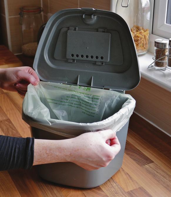 Outdoor caddy Kitchen caddy Compostable Collected every