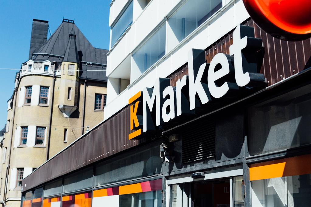 Integration of Suomen Lähikauppa Has Progressed Well More than 400 Siwas and Valintatalos converted to K-Markets by the end of 4/2017 Footfall and sales have