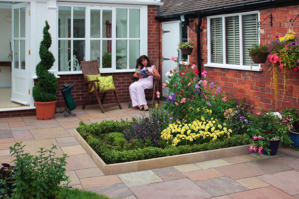 Fairstone Riven & Antique Borders Stunning hand fettled border to create that perfect finishing touch to your patio installation.