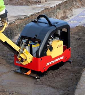 Reversible plates are also suitable for special applications, such as block paving. Dynapac also offers a range of fully hydraulic reversible plate compactors, the LH range.