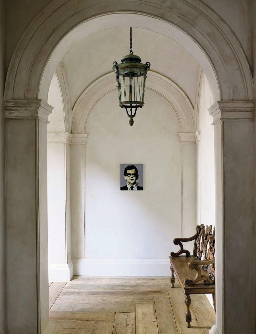 artist Wilhelm Sasnal in the entry; Uniacke s bedroom with 17th-century northern European mirrors and a 19th-century French chandelier.