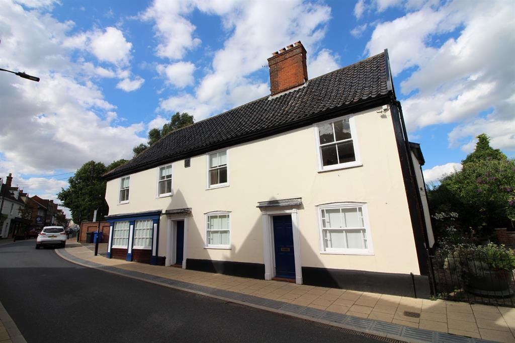 Lower Olland St, Bungay, NR35 1BY