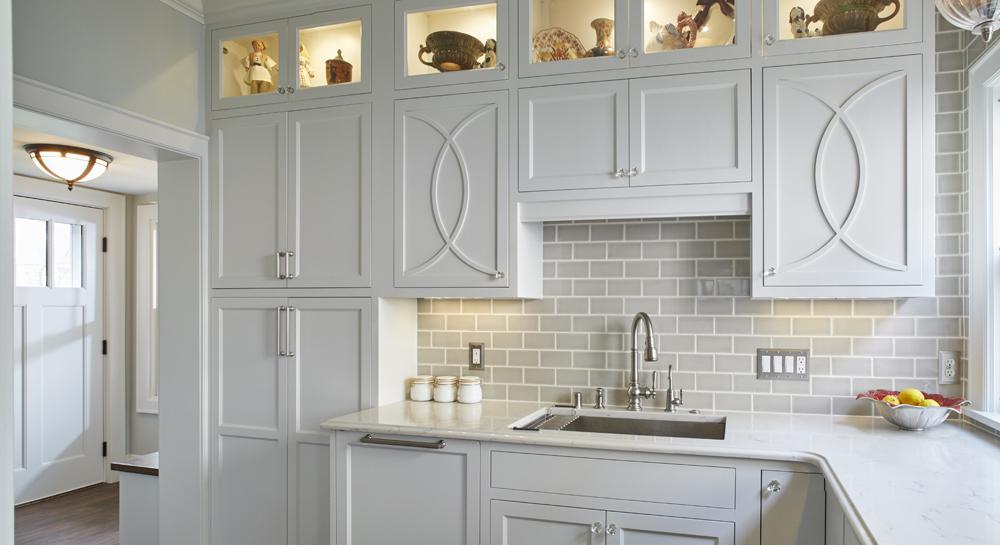 in the replicated crown moulding, the quartz